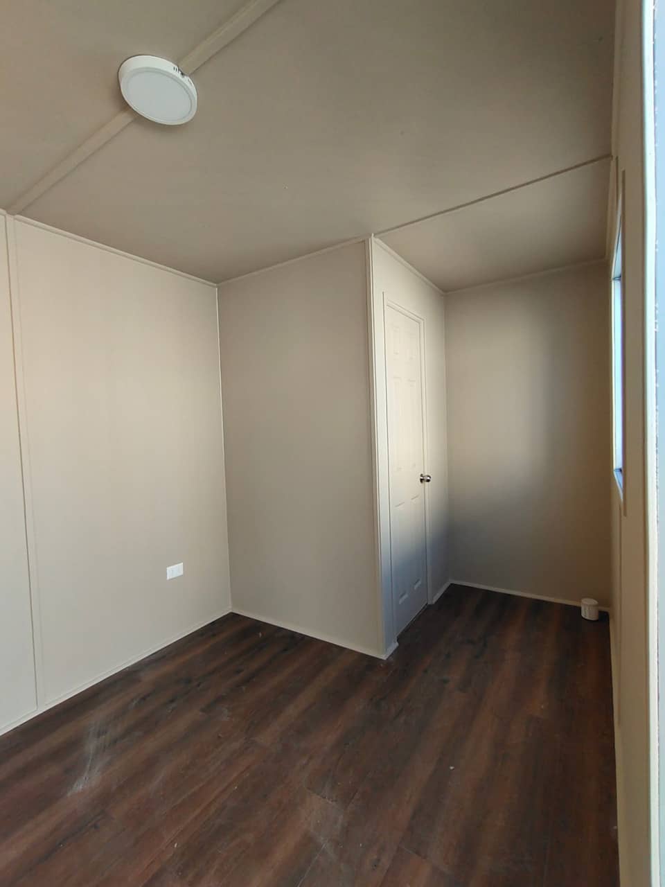 Contenedor Oficina 6x3 m (18 m²) - Imagen 5